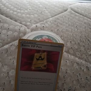 Pokemon Battle VIP Pass Card - Gold and Black